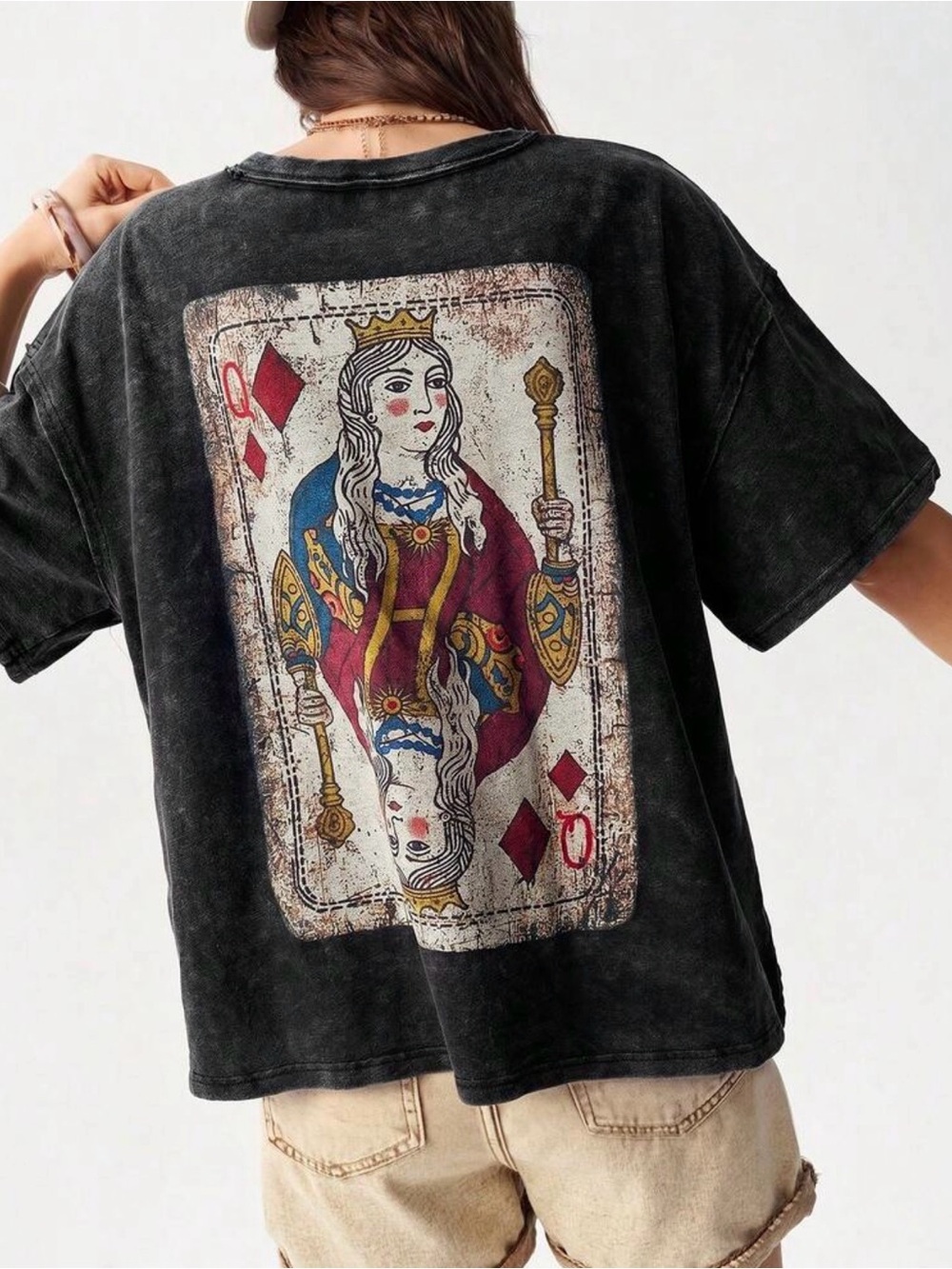 HIPPEE HARVEST QUEEN OF HEARTS, MINERAL WASH T-SHIRT